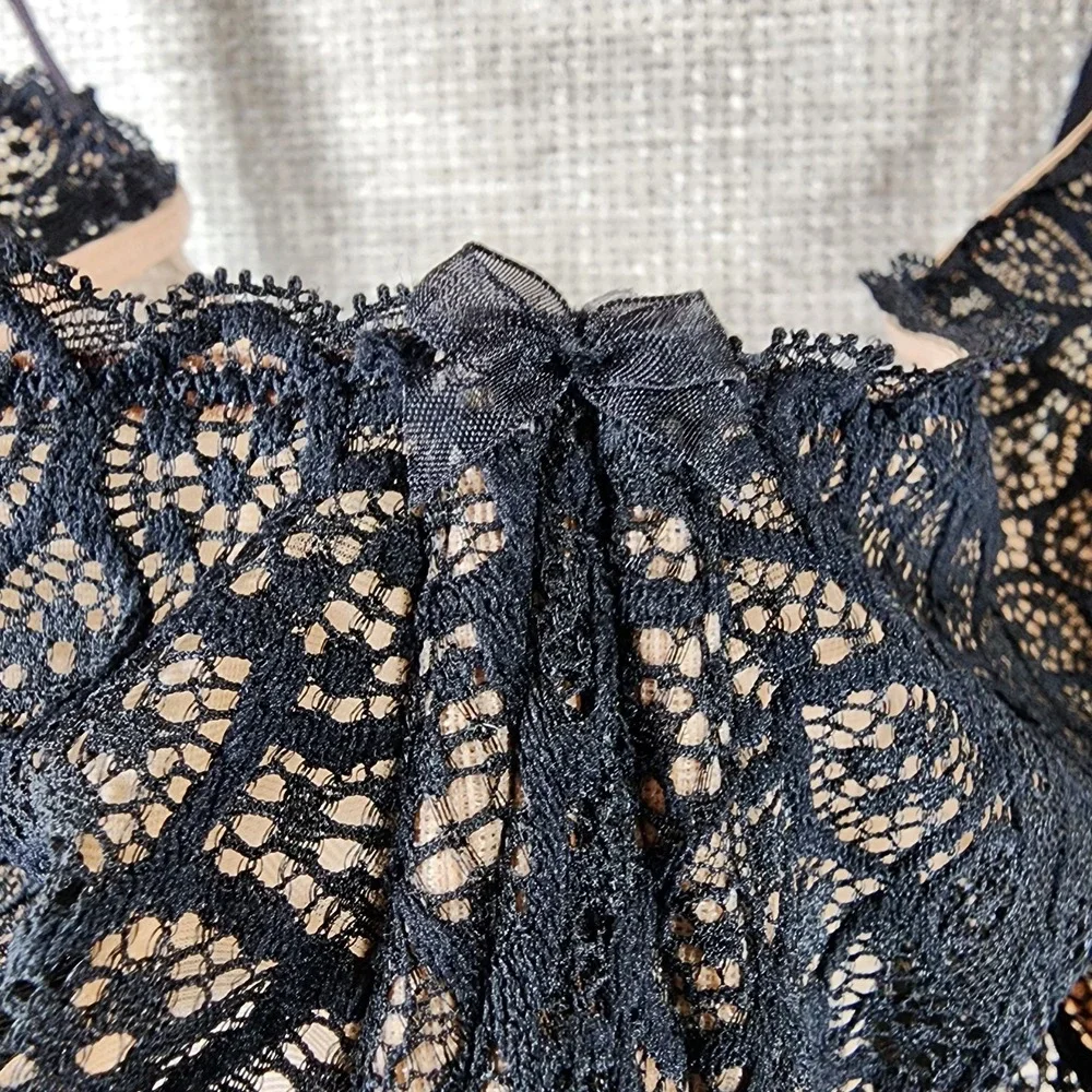 TORRID Curve Black Lace Underwire‎ Balconette Bra Womens 50D Lightweight EUC